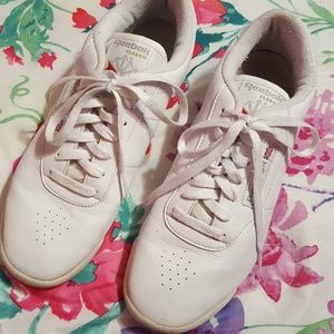 VINTAGE White Reebok Classic Sneakers